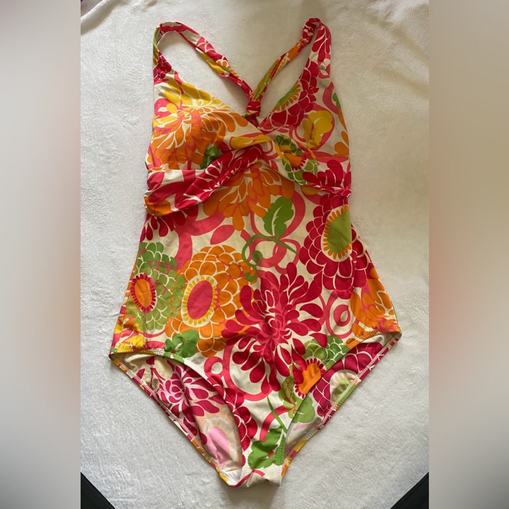 L.L. Bean one-piece bathing suit size 18